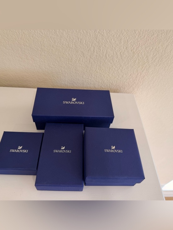 Swarovski Jewelry - Swarovski Gift Box Set of 4